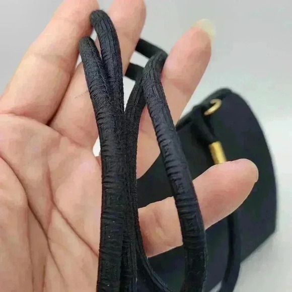 Vintage Crossbody Jim Thompson Silk Purse Black & Gold - Picture 7 of 16